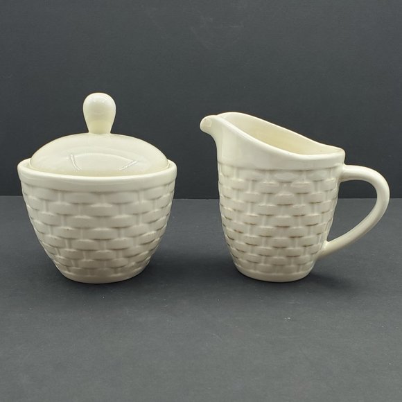 Pfaltzgraff Hamptons Creamer and Sugar Bowl with Lid Embossed Basket Weave - Picture 1 of 10